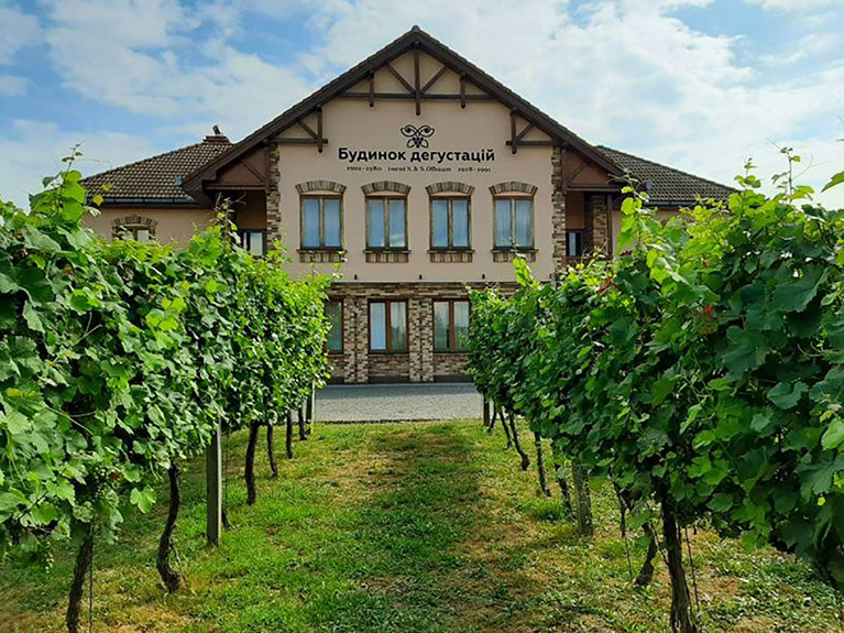 Chizay winery - Blog about wine and strong alcoholic beverages Wine Blog photo Chizay winery - Blog about wine and strong alcoholic beverages Wine Blog